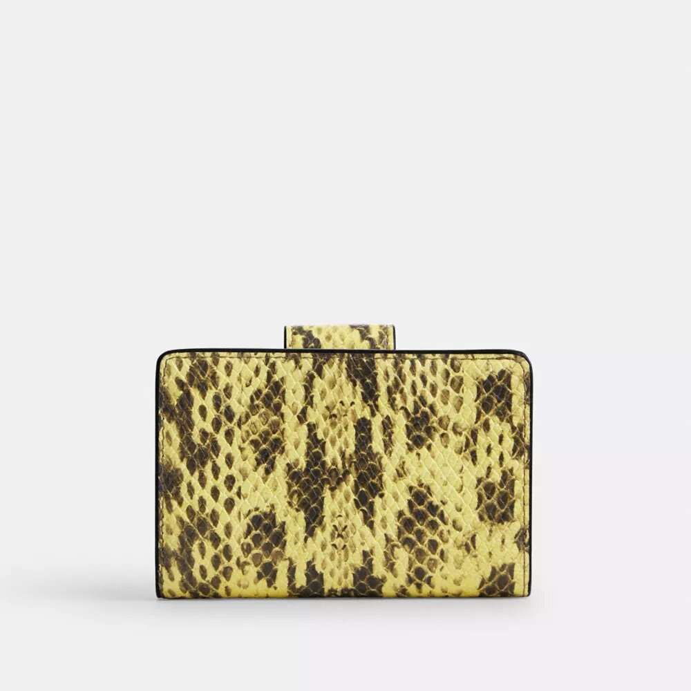 Cartera mediana con cremallera en la esquina