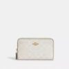 Cartera mediana con cremallera para DNI en Signature Canvas