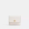 Cartera pequeña con solapa Mila