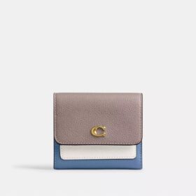 Cartera pequeña con solapa Mila en color block
