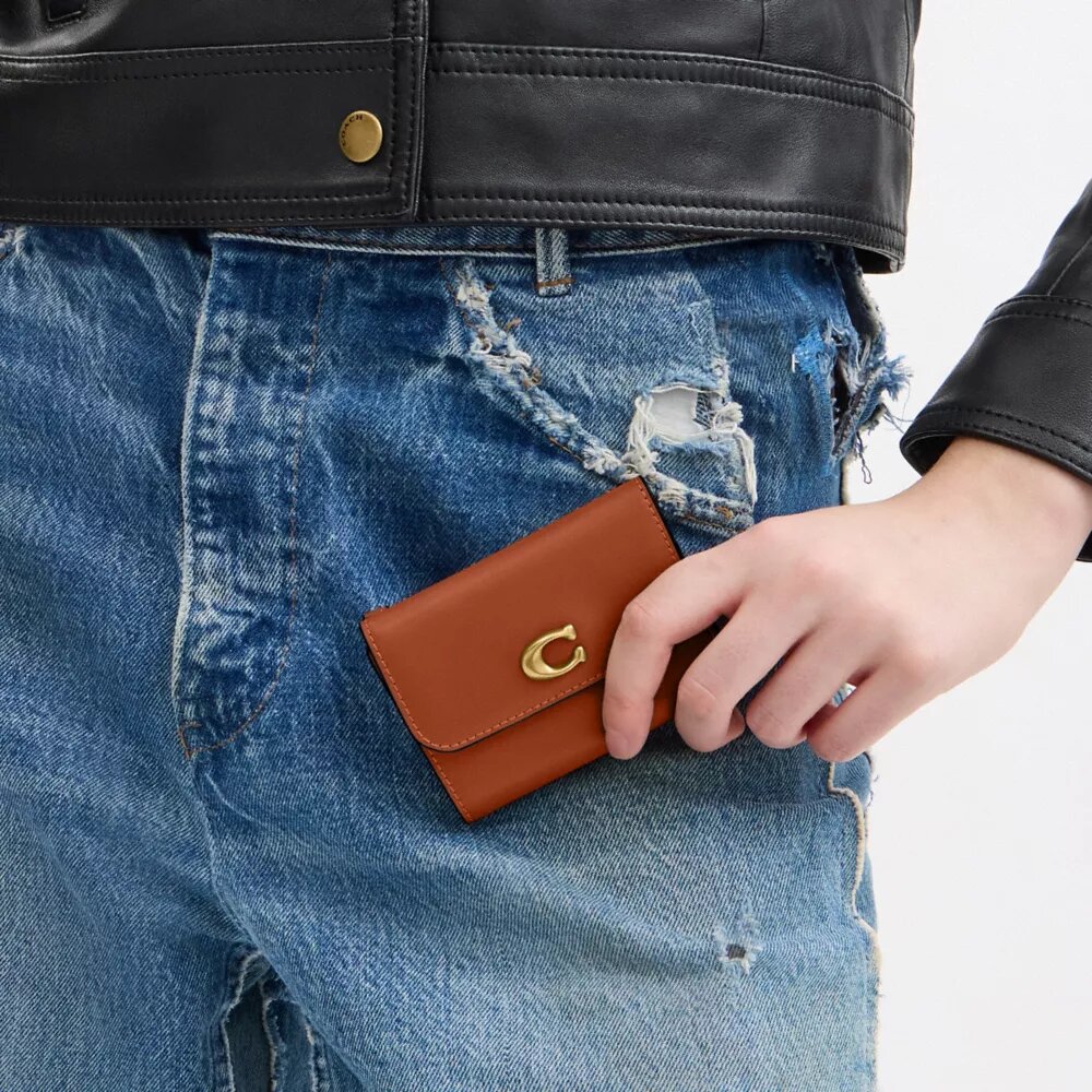 Cartera portatarjetas esencial