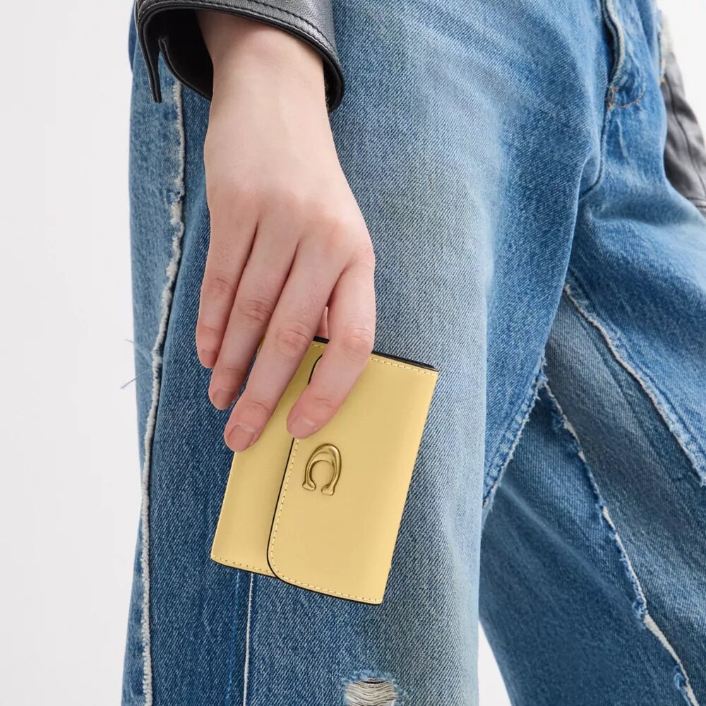 Cartera portatarjetas esencial
