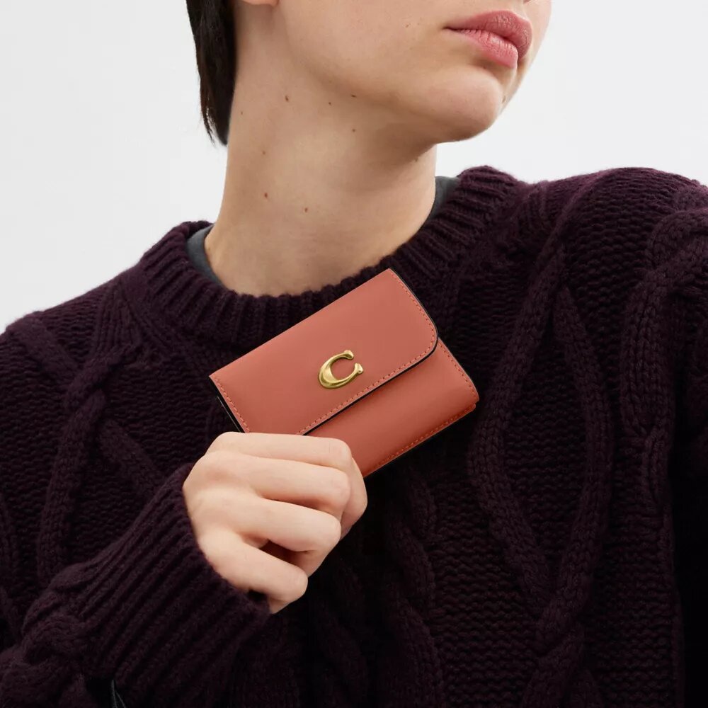 Cartera portatarjetas esencial