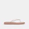 Chanclas de goma en el diseño característico