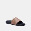 Chanclas de piscina en Signature Canvas