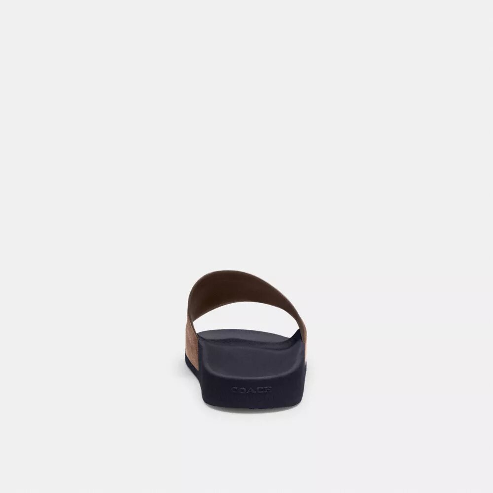 Chanclas de piscina en Signature Canvas