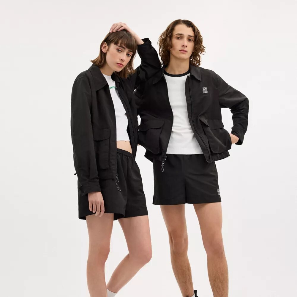 Chaqueta corta tipo cargo con presillas Coachtopia