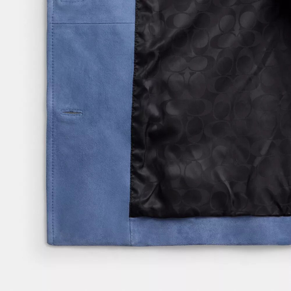 Chaqueta de ante con tachuelas