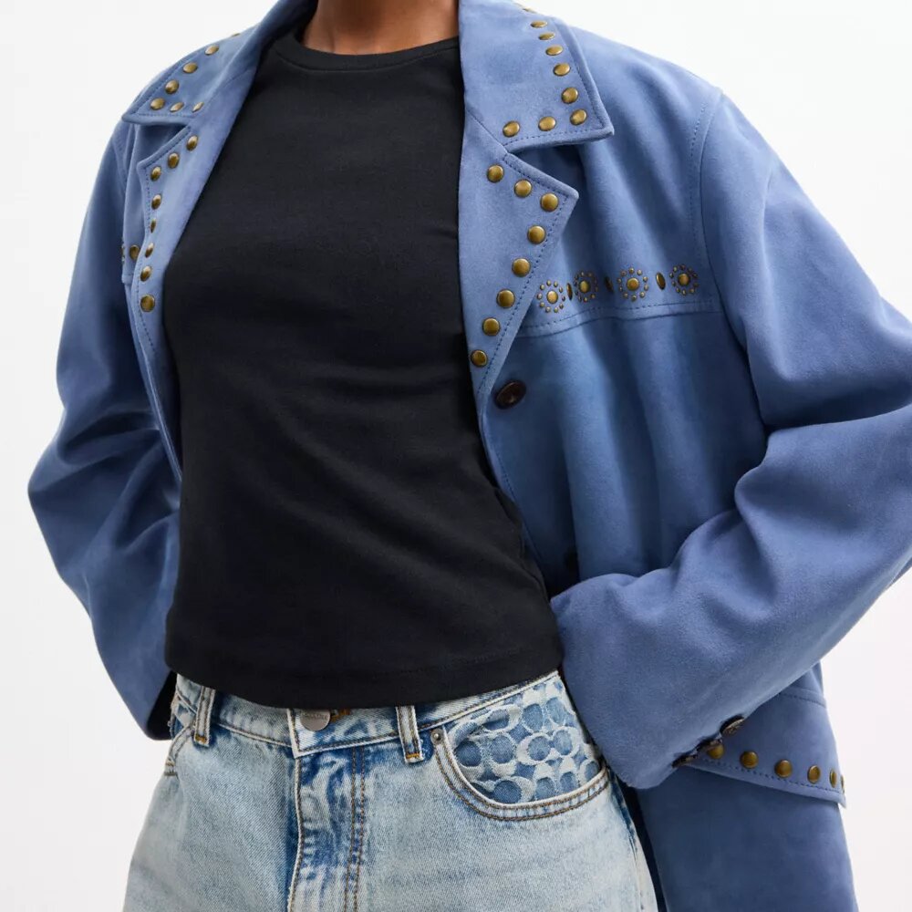 Chaqueta de ante con tachuelas