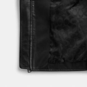 Chaqueta de cuero estilo motociclista
