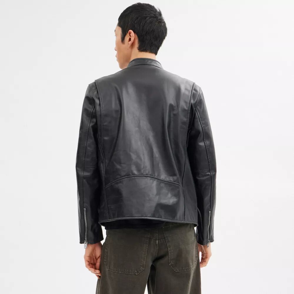 Chaqueta de cuero estilo motociclista