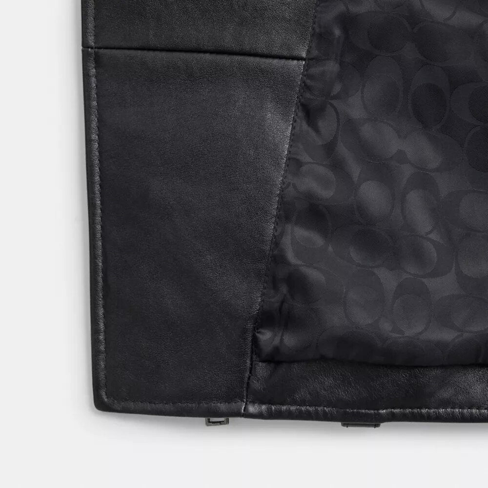 Chaqueta motera de cuero encogido