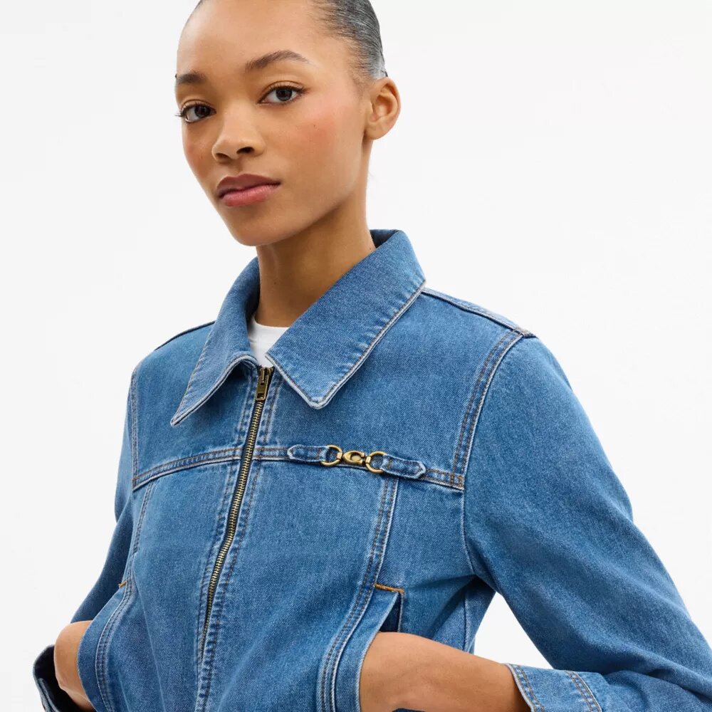 Chaqueta vaquera entallada «Sculpted C» de algodón orgánico