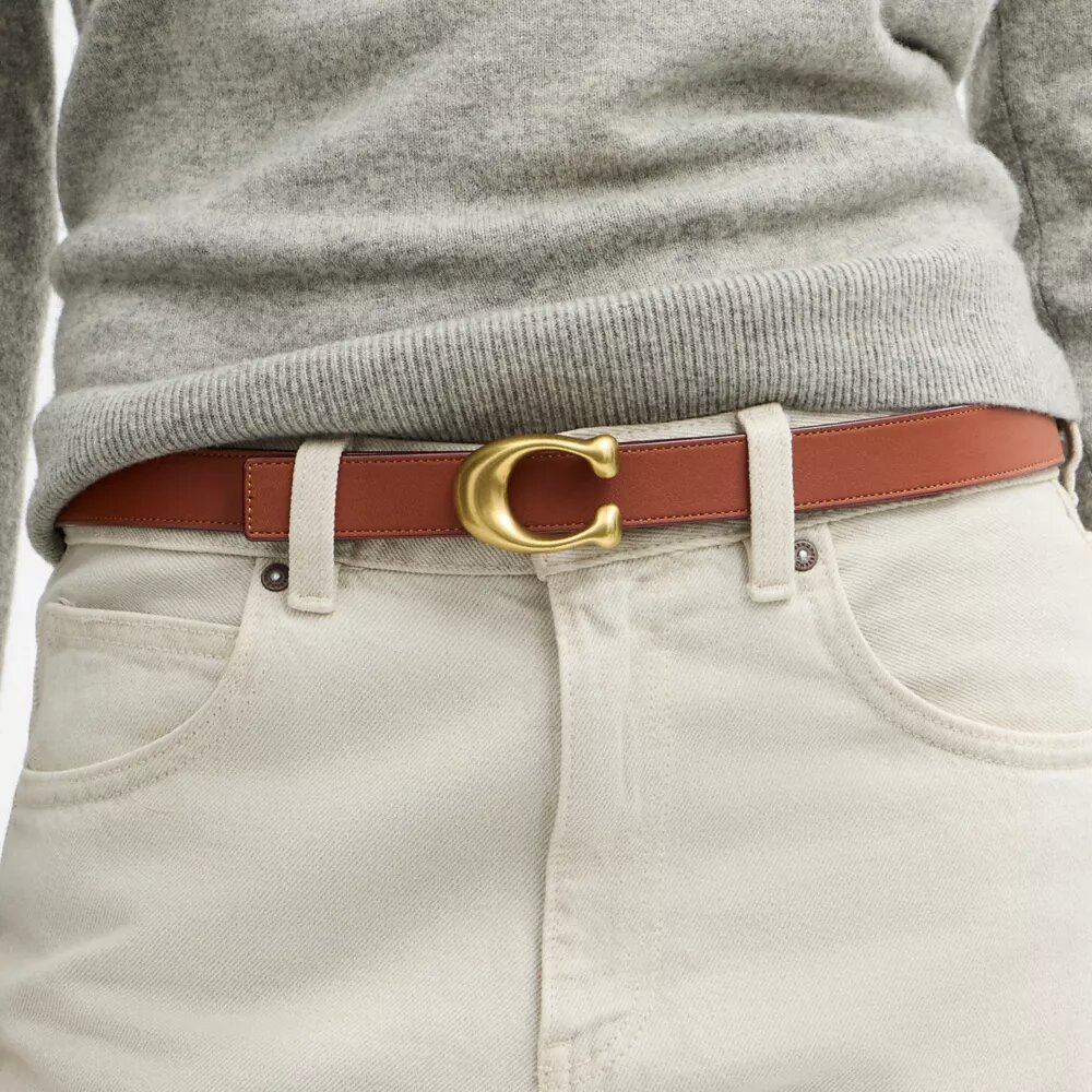 Cinturón reversible con hebilla en forma de C esculpida, 25 mm