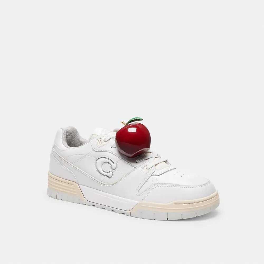 Colgante de zapato con forma de manzana