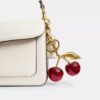 Colgante para bolso con forma de cereza