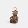 Colgante para bolsos coleccionable con forma de oso en Signature Canvas