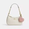 Colgante para bolsos con forma de corazón en denim característico