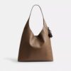 Colgante para bolsos con forma de dados