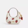 Colgante para bolsos con forma de fresa