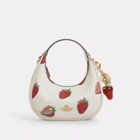 Colgante para bolsos con forma de fresa