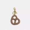 Colgante para bolsos con forma de pretzel de cristal