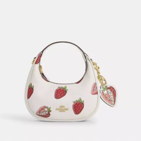 Colgante para bolsos con motivo de fresa