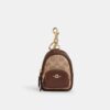 Colgante para mochila Mini Court en Signature Canvas
