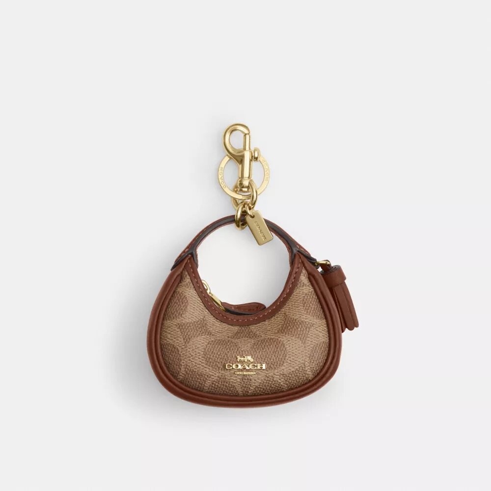 Colgantes para bolsos Carmen en Signature Canvas