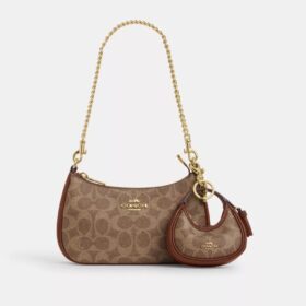 Colgantes para bolsos Carmen en Signature Canvas