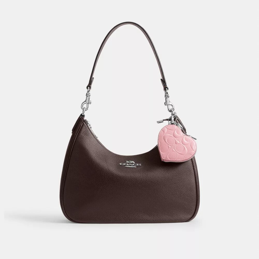 Colgantes para bolsos en forma de corazón en piel exclusiva con colgante de corazón