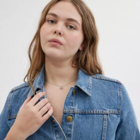Collar con colgante de corazón con halo