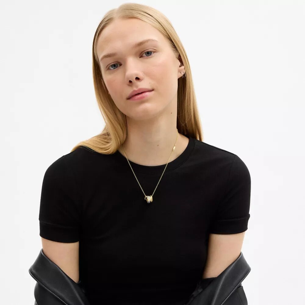 Collar con rondelles en forma de C repetidas