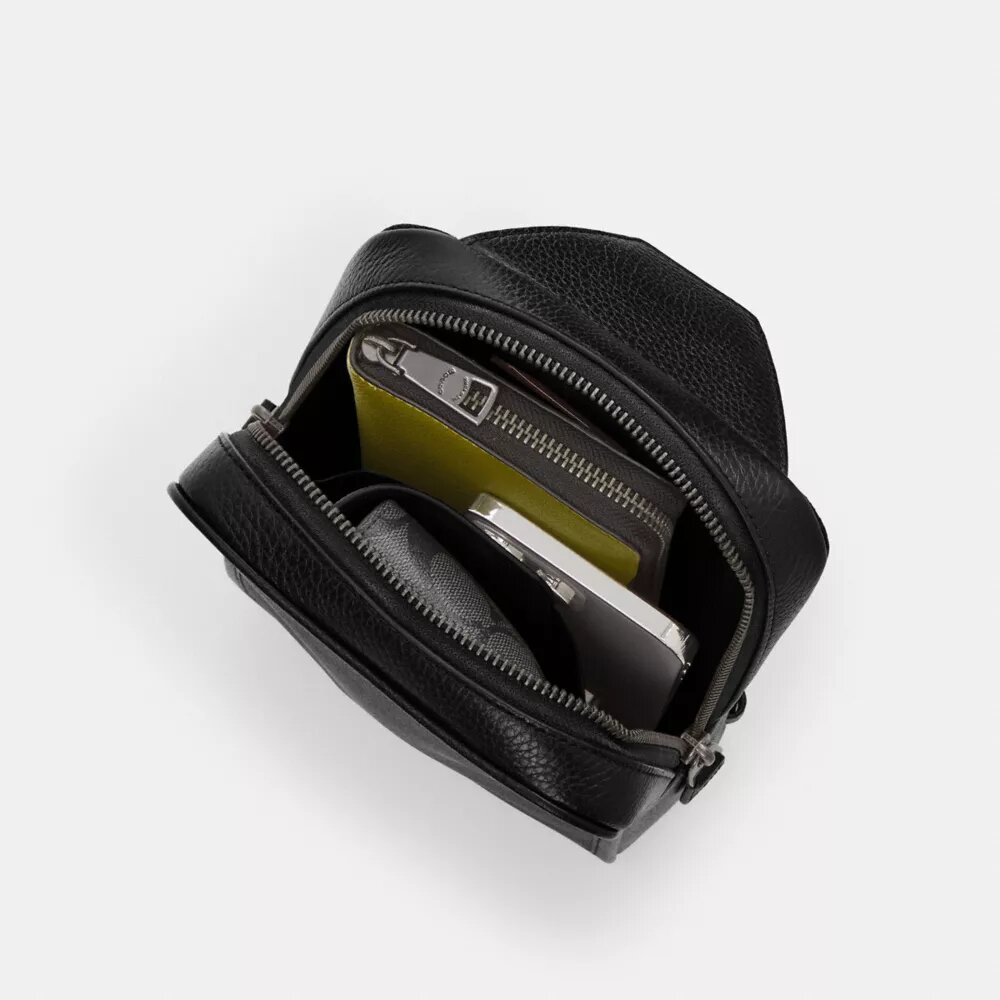 Mochila Sullivan en Signature Canvas
