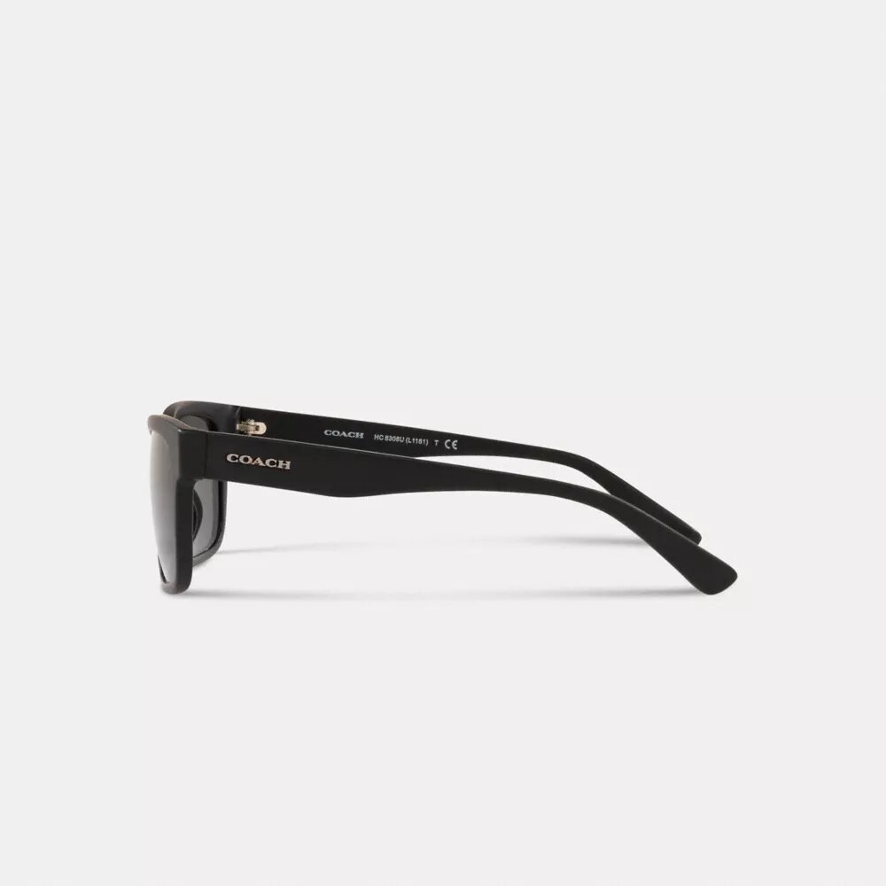 Gafas de sol con montura cuadrada