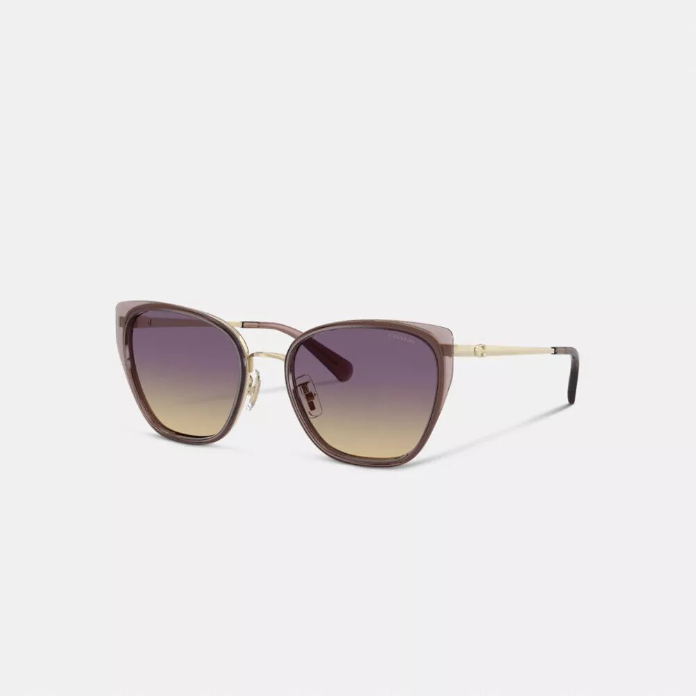 Gafas de sol cuadradas de metal con herrajes en forma de C
