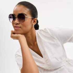 Gafas de sol redondas de metal con motivo de Horse and Carriage