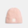 Gorro con bloques de color y parche de goma
