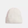 Gorro con bloques de color y parche de goma