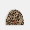 Gorro con estampado de leopardo