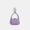 Mini colgante para bolsos Nolita en Signature Canvas