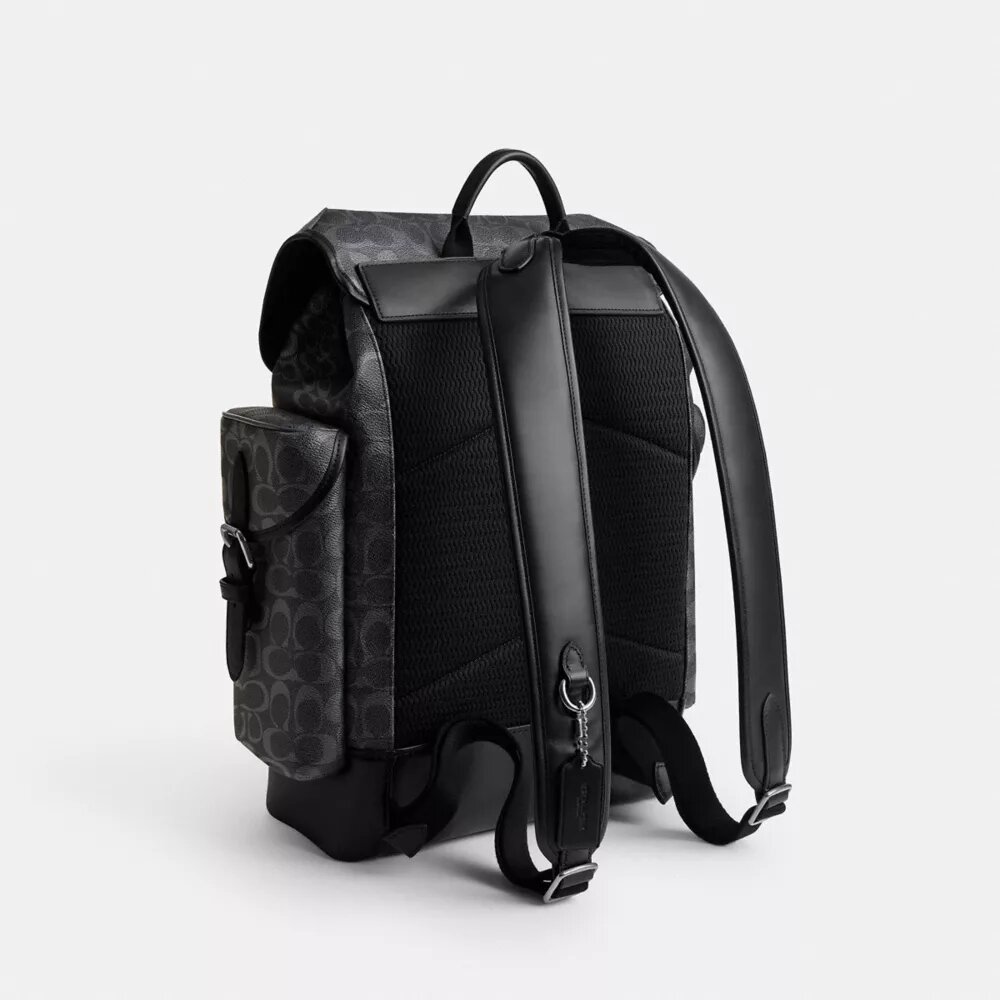 Mochila Hitch en Signature Canvas
