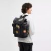 Mochila Hitch en Signature Canvas con parches