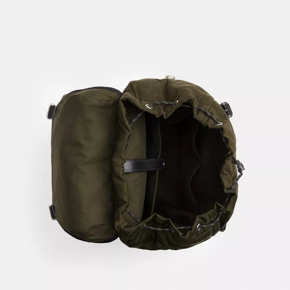 Mochila Logan en nailon exclusivo