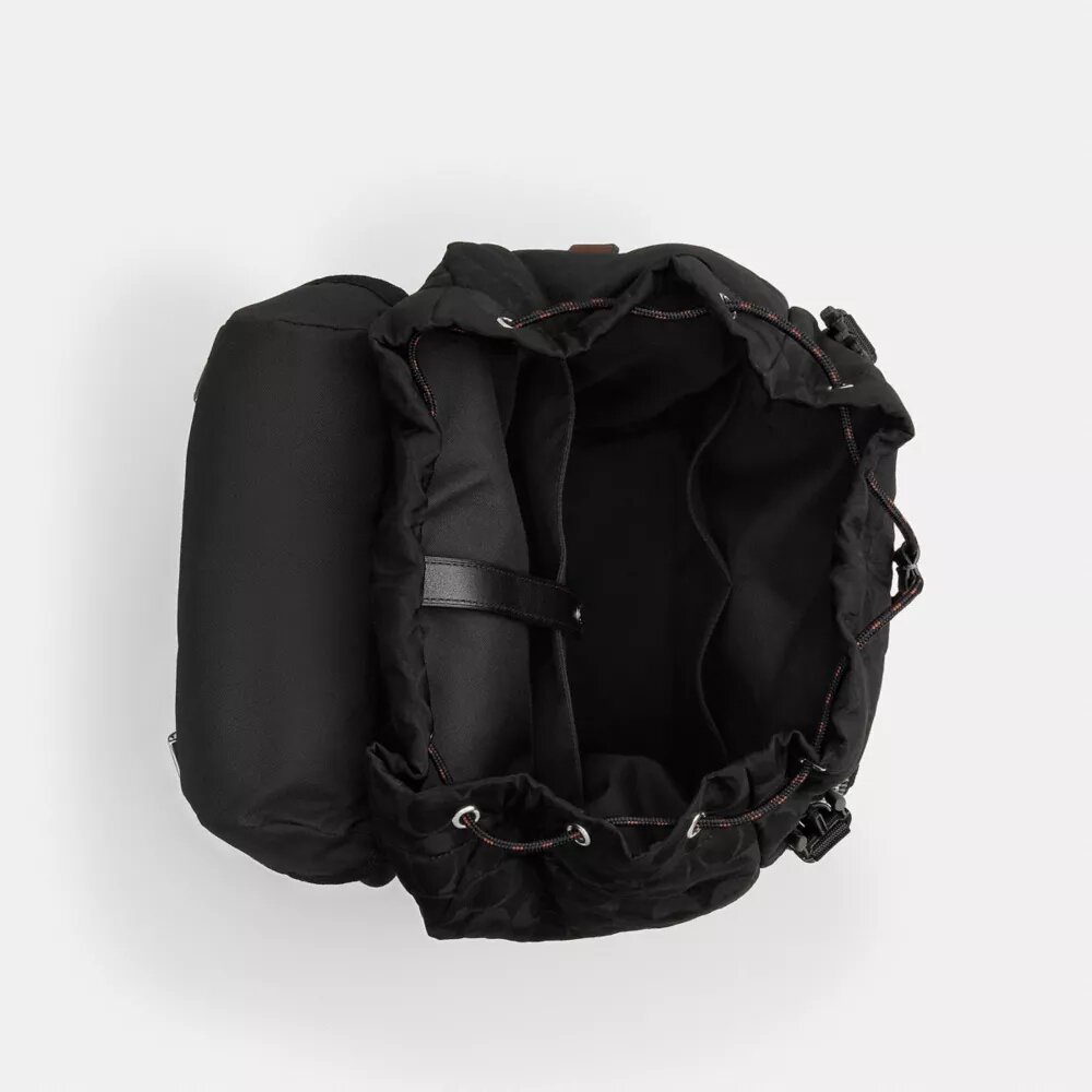 Mochila Logan en nailon exclusivo