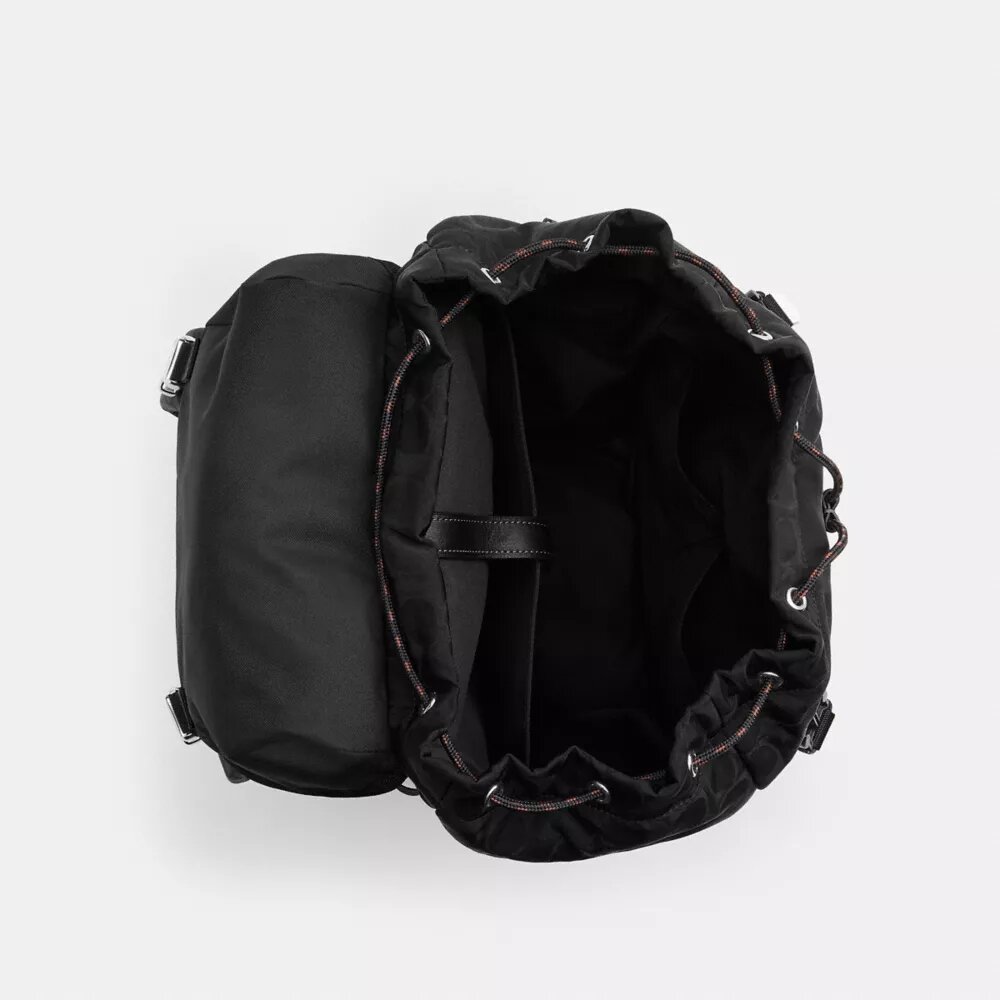 Mochila Logan en nailon exclusivo con Charms