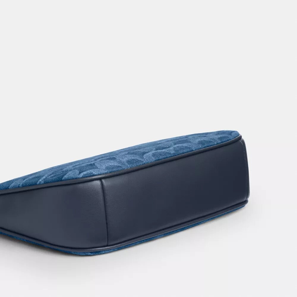Nolita 19 en denim exclusivo