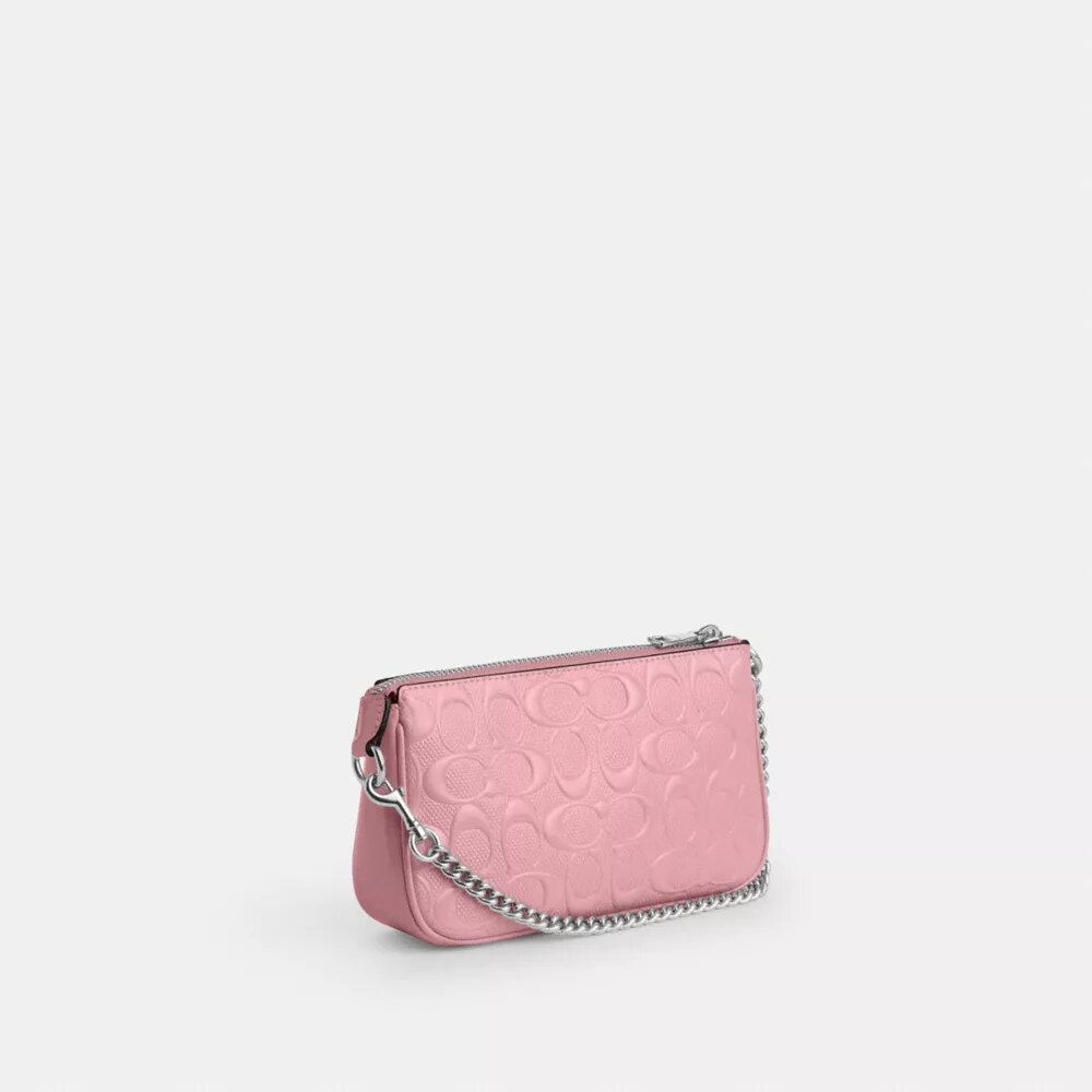 Nolita 19 en piel exclusiva con colgante de corazón