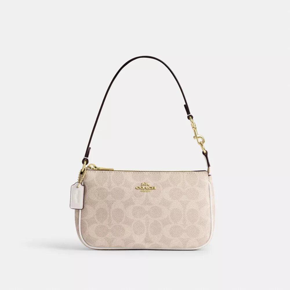 Nolita 19 en Signature Canvas
