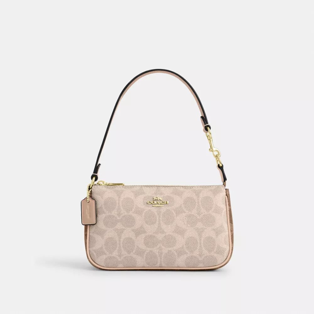 Nolita 19 en Signature Canvas